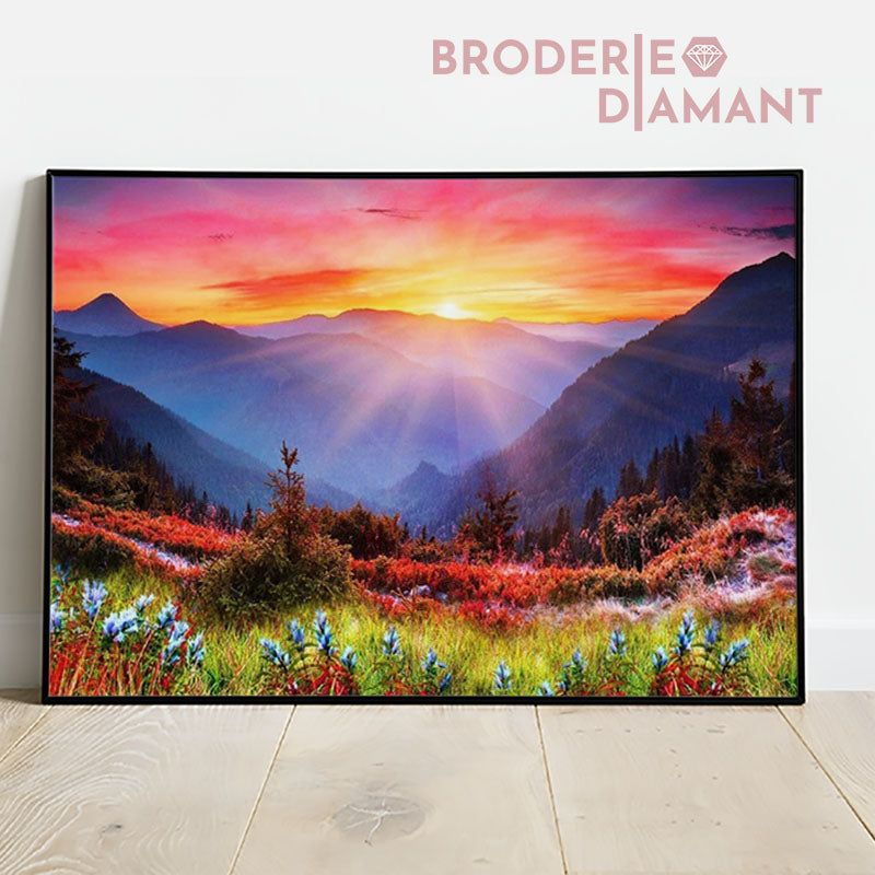Broderie diamant Coucher de Soleil derrière une Montagne
